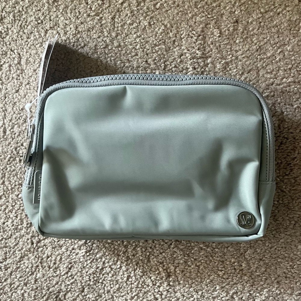 NWT Large Lululemon Belt Bag! Color no longer sold!!